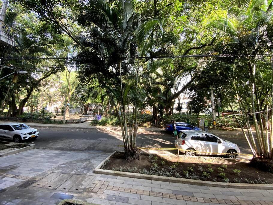 Prime Laureles Location With Air Conditioning Medellín